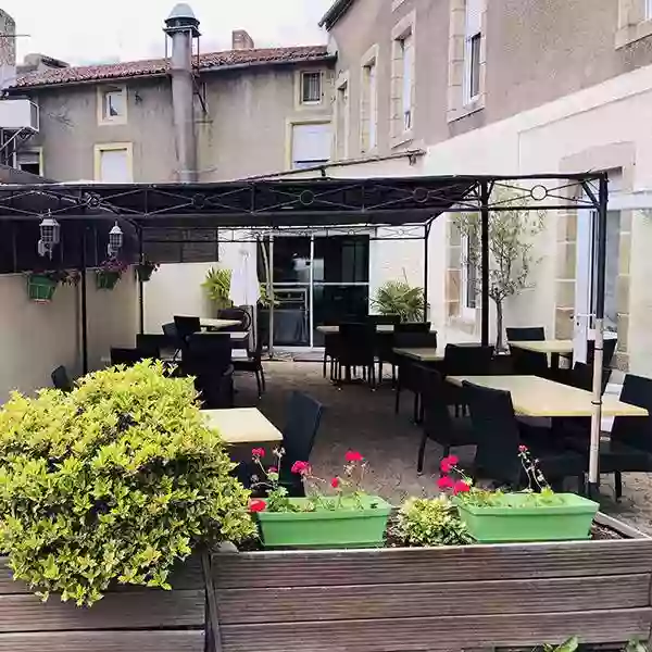 La Boule d'Or - Restaurant Bressuire - Restaurant terrasse